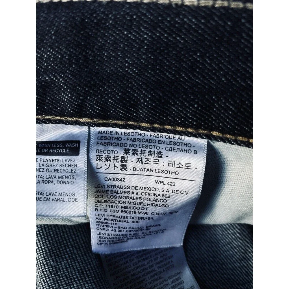 Levis levis 559